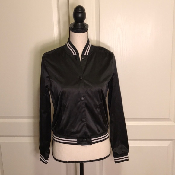 American Eagle Outfitters Jackets & Blazers - AEO Bomber Jacket Classic  Like New!